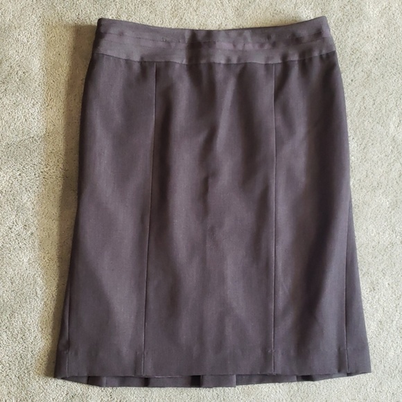 Anne Klein Dresses & Skirts - EUC Anne Klein Sz 8 dark gray pleated skirt